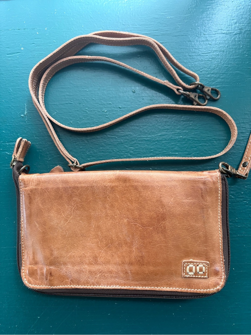 Tan Leather Crossbody Wallet with Removable Strap